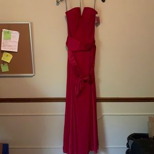 Beautiful red strapless dress!